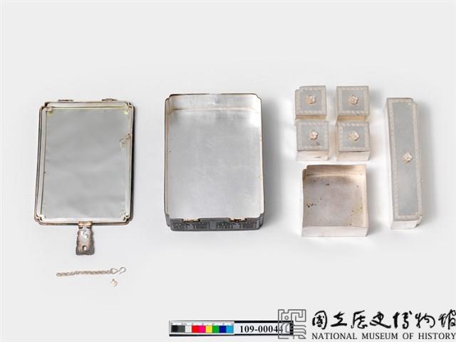銀製福壽化妝鏡盒藏品圖，第2張