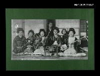 主要名稱：和服婦女藝人合照(影本)圖檔，第1張，共1張