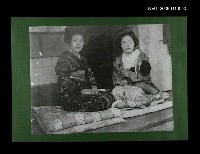 主要名稱：和服婦女2人合照(影本)圖檔，第1張，共1張