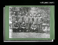 主要名稱：與「革命實踐研究院」成員合影(影本) 圖檔，第1張，共1張