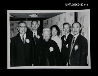 主要名稱：孫如陵與王康等5人合照圖檔，第1張，共1張
