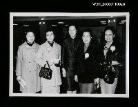 主要名稱：謝冰瑩等5人於以文會友會場合照圖檔，第1張，共1張