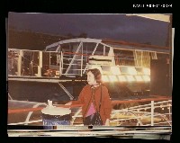 主要名稱：張漱菡遊歐洲五國時，在奧地利、瑞士、德國、法國等地留影-1/副題名：在法國塞納河上的遊艇上圖檔，第1張，共1張