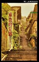主要名稱：重疊的足跡圖檔，第1張，共1張