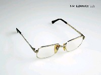 主要名稱：眼鏡圖檔，第2張，共3張