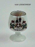 主要名稱：小啤酒杯造型蠋台圖檔，第1張，共1張