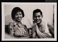 主要名稱：王愷夫婦合照（室內半身照）（翻拍照）圖檔，第1張，共1張