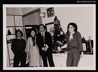 主要名稱：王愷全家福（客廳）（翻拍照）圖檔，第1張，共1張