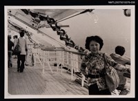 主要名稱：蓉子於船上留影（翻拍照）圖檔，第1張，共1張