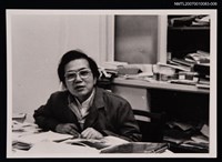 主要名稱：楚戈獨照（書房，半身照）（翻拍照）圖檔，第1張，共1張