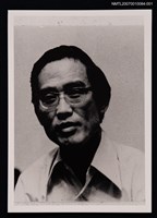 主要名稱：余光中獨照（半身照）（翻拍照）圖檔，第1張，共1張