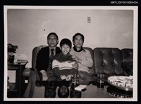 主要名稱：辛鬱與家人合照（翻拍照）圖檔，第1張，共1張