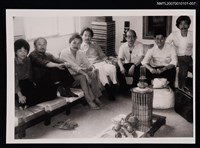 主要名稱：羅門與文友合照（翻拍照）圖檔，第1張，共1張