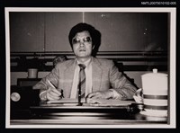 主要名稱：李魁賢獨照（室內，半身照）（翻拍照）圖檔，第1張，共1張