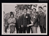 主要名稱：曠中玉、向明、辛鬱、周鼎、羅門、蓉子等合照（翻拍照）圖檔，第1張，共1張