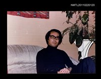 主要名稱：馬森獨照（室內）圖檔，第1張，共1張