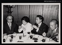 主要名稱：琦君領獎活動照12(第二次1970年慶祝會)圖檔，第6張，共7張