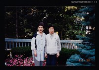 主要名稱：琦君夫婦與北美友人合照（琦君與宋淑萍合照）3圖檔，第2張，共4張