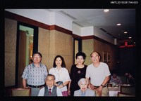 主要名稱：琦君夫婦與文化大學政治系同學會友人合照3圖檔，第1張，共1張