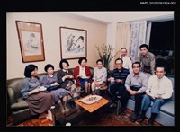 主要名稱：琦君夫婦與林海音夫婦、彭歌等人餐敘合照1圖檔，第1張，共1張