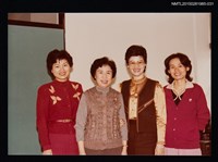 主要名稱：琦君與友人合照2-31圖檔，第1張，共1張