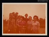 主要名稱：琦君與林海音等人與外國友人合照2-4圖檔，第1張，共1張