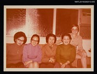 主要名稱：琦君與林海音等人與外國友人合照2-5圖檔，第1張，共1張