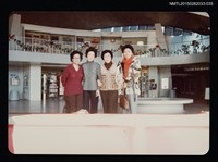 主要名稱：琦君夫婦與友人照2-35圖檔，第1張，共1張