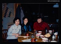 主要名稱：琦君夫婦與友人照2-45圖檔，第1張，共1張