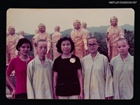 主要名稱：琦君夫婦與友人照3-57圖檔，第1張，共1張