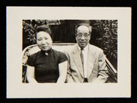 主要名稱：洪炎秋與夫人關國藩合影（於人力車上 壯年時期）圖檔，第1張，共1張