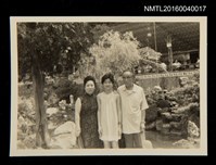 主要名稱：洪炎秋夫婦與外孫女彭光曦合影圖檔，第1張，共1張