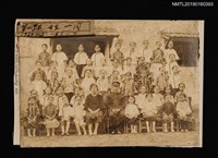 主要名稱：林氏好擔任臺南第三公學校教員時期留影（與學生合影）圖檔，第1張，共1張