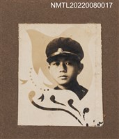 主要名稱：男學生獨照4/其他-相簿名稱：龍瑛宗相片集1圖檔，第1張，共1張