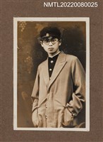 主要名稱：男學生獨照14/其他-相簿名稱：龍瑛宗相片集1圖檔，第1張，共1張