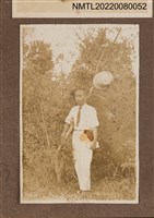 主要名稱：一男性著淺色西裝獨照/其他-相簿名稱：龍瑛宗相片集1圖檔，第1張，共1張