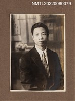 主要名稱：青年獨照2/其他-相簿名稱：龍瑛宗相片集1圖檔，第1張，共1張