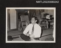 主要名稱：龍瑛宗（中年）和室獨照（火鍋聚會照1）/其他-相簿名稱：龍瑛宗相片集2圖檔，第1張，共1張