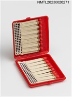 主要名稱：明星花露水、明星爽身粉塑膠火柴盒圖檔，第3張，共3張