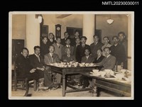 主要名稱：美術運動座談會19人合照（1954-12-15）圖檔，第1張，共1張