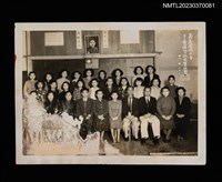 主要名稱：嘉義縣婦女會手藝講習班開學紀念合照（1952-04-10）圖檔，第1張，共1張