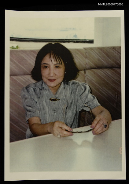 主要名稱：張漱菡留影（1989）圖檔，第1張，共1張