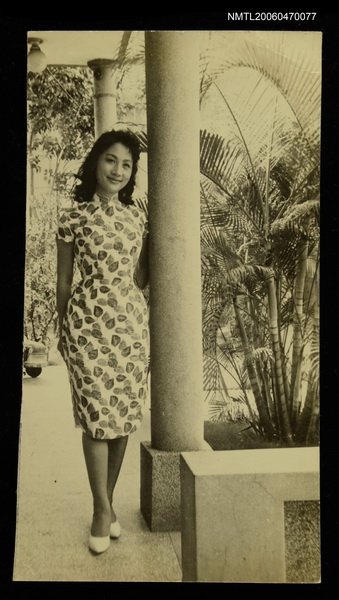 主要名稱：張漱菡在士林友人家留影（1961）圖檔，第1張，共1張