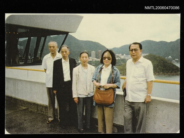 主要名稱：張漱菡在香港與大陸家人團聚合影（1989）圖檔，第1張，共1張