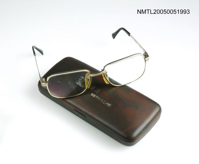 主要名稱：眼鏡圖檔，第1張，共3張