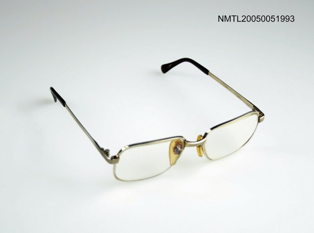 主要名稱：眼鏡圖檔，第2張，共3張