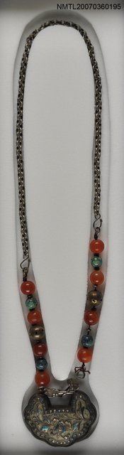 主要名稱：還是鎖住了（刻有「長命百歲」）圖檔，第1張，共2張