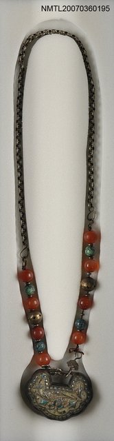 主要名稱：還是鎖住了（刻有「長命百歲」）圖檔，第2張，共2張