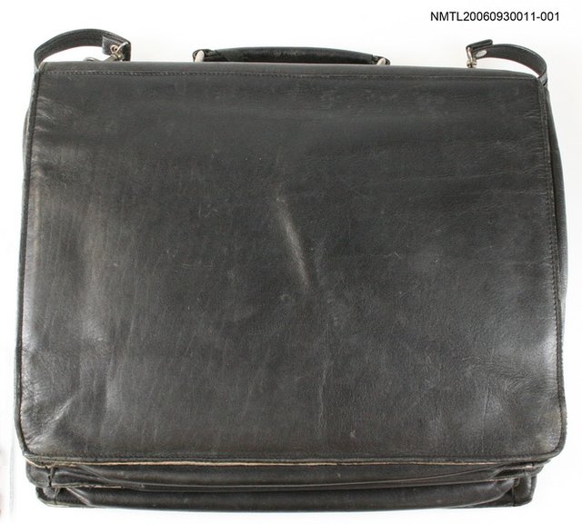 主要名稱：吳潛誠專用書包圖檔，第2張，共5張