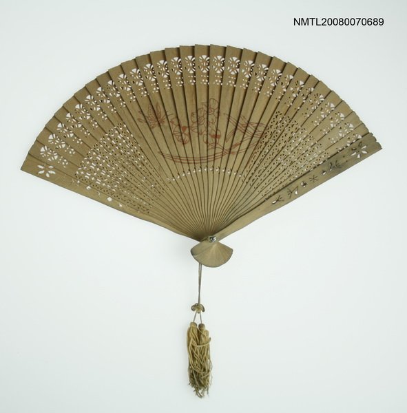 主要名稱：木質手扇圖檔，第1張，共1張